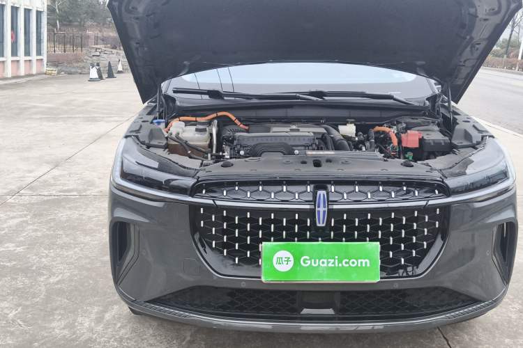 Used Lincoln Nautilus 2023 2.0T All-Wheel-Drive Zunrui Hybrid Version Engine Bay Right