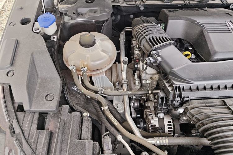Used Lincoln Nautilus 2023 2.0T Four-Wheel Drive Luxury Edition Engine Bay Right