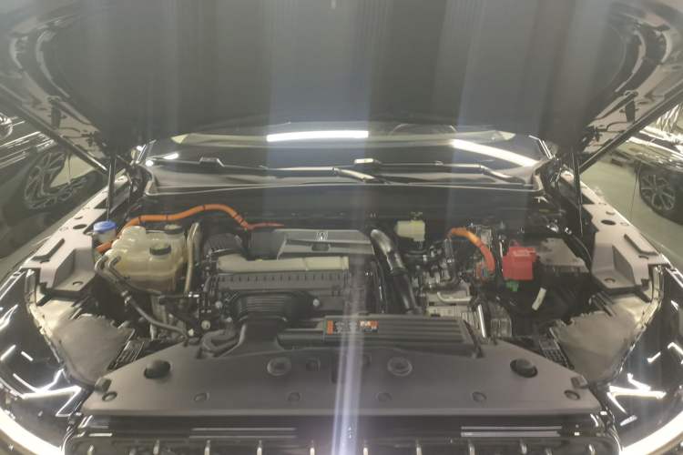 Used Lincoln Nautilus 2023 2.0T All-Wheel-Drive Zunrui Hybrid Version Engine Bay