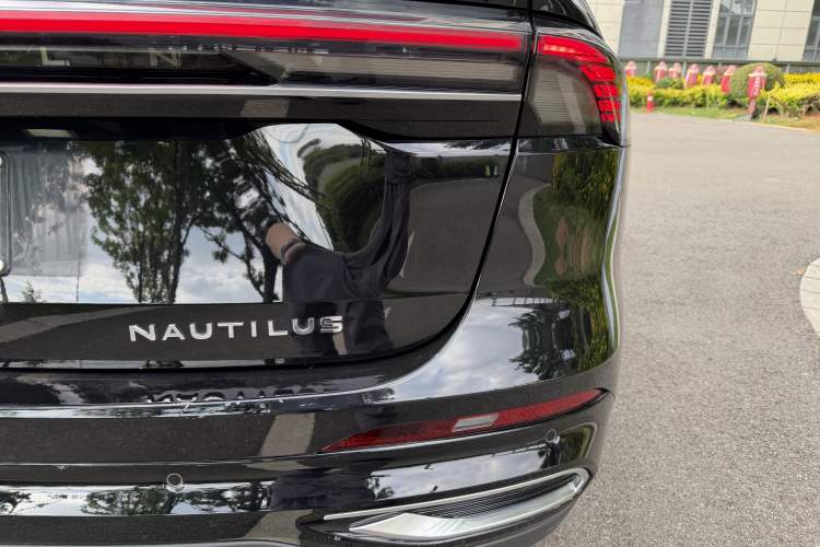 Used Lincoln Nautilus 2023 2.0T Four-Wheel Drive Luxury Edition Exterior 10