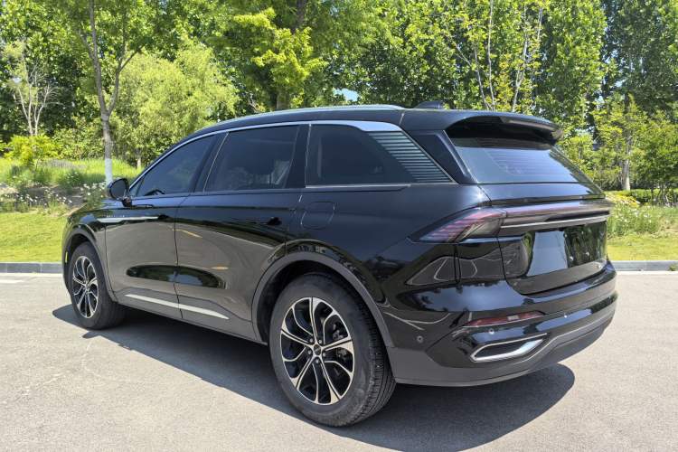 Used Lincoln Nautilus 2023 2.0T All-Wheel-Drive Luxury Edition Exterior 2