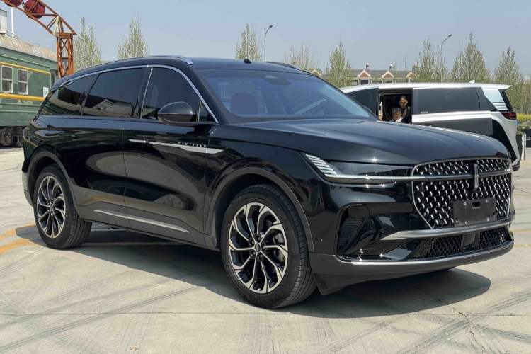 Used Lincoln Nautilus 2023 2.0T Four-Wheel Drive Zunrui Version Exterior 3