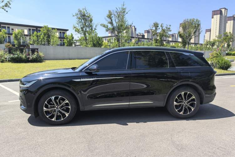 Used Lincoln Nautilus 2023 2.0T All-Wheel-Drive Luxury Edition Exterior 6