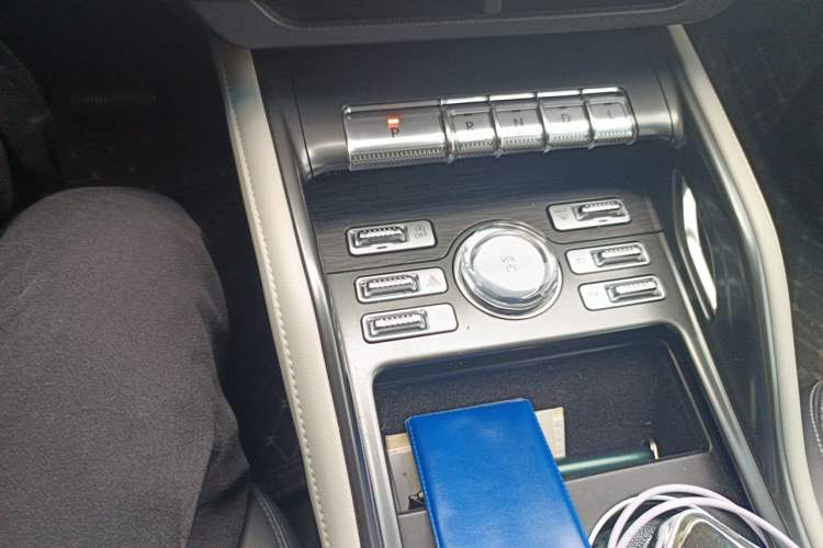 Used Lincoln Nautilus 2023 2.0T Four-Wheel Drive Luxury Edition Gear Lever
