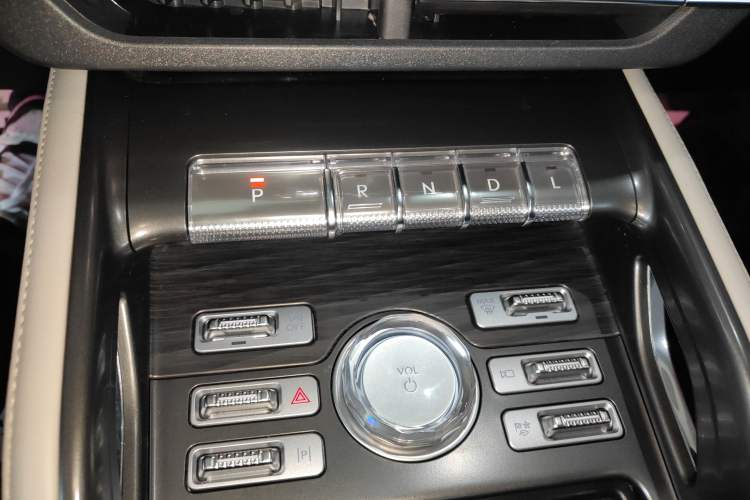 Used Lincoln Nautilus 2023 2.0T Four-Wheel Drive Luxury Edition Gear Lever