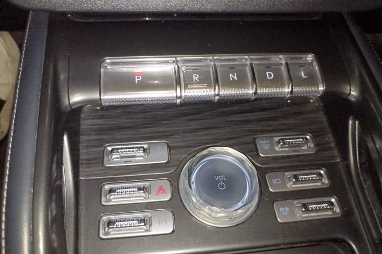 Used Lincoln Nautilus 2023 2.0T Four-Wheel Drive Luxury Edition Gear Lever