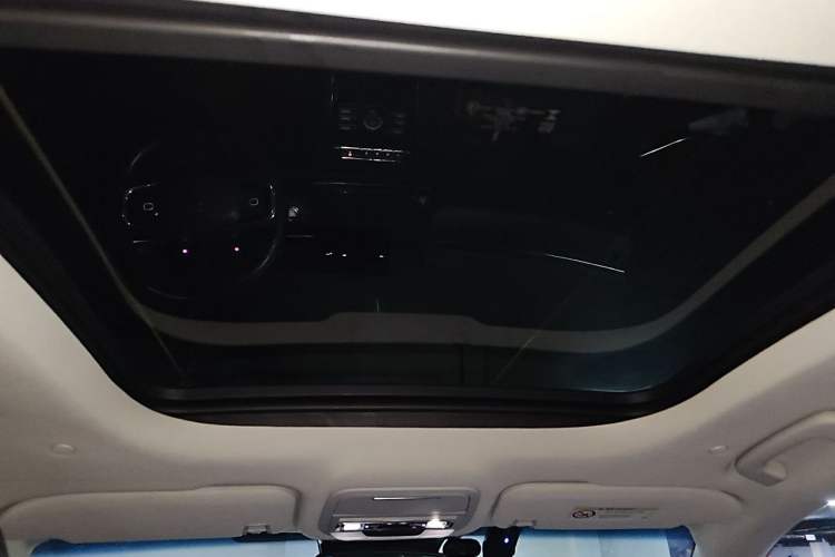 Used Lincoln Nautilus 2023 2.0T All-Wheel-Drive Luxury Edition Headliner