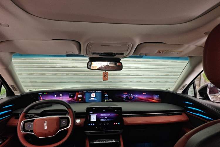 Used Lincoln Nautilus 2023 2.0T All-Wheel-Drive Luxury Hybrid Edition Headliner