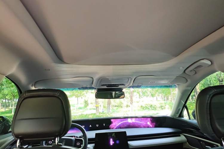 Used Lincoln Nautilus 2023 2.0T All-Wheel-Drive Luxury Edition Headliner