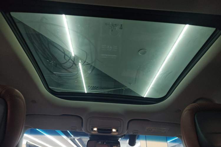 Used Lincoln Nautilus 2023 2.0T All-Wheel-Drive Luxury Hybrid Edition Headliner