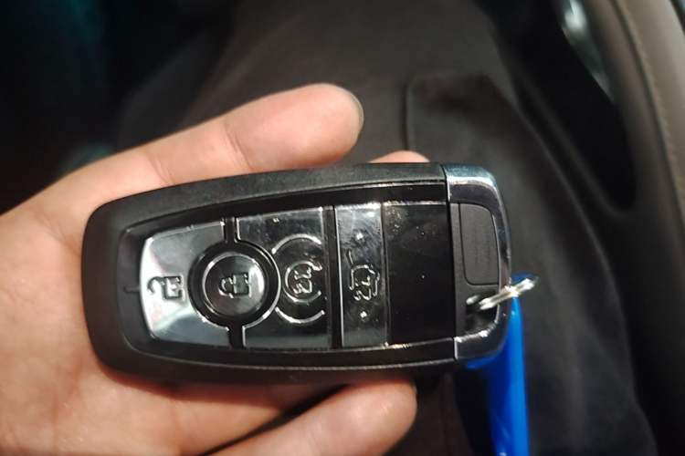 Used Lincoln Nautilus 2023 2.0T All-Wheel-Drive Luxury Edition Interior 1