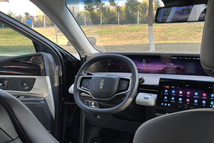 Used Lincoln Nautilus 2023 2.0T All-Wheel-Drive Zunrui Hybrid Version Interior 10