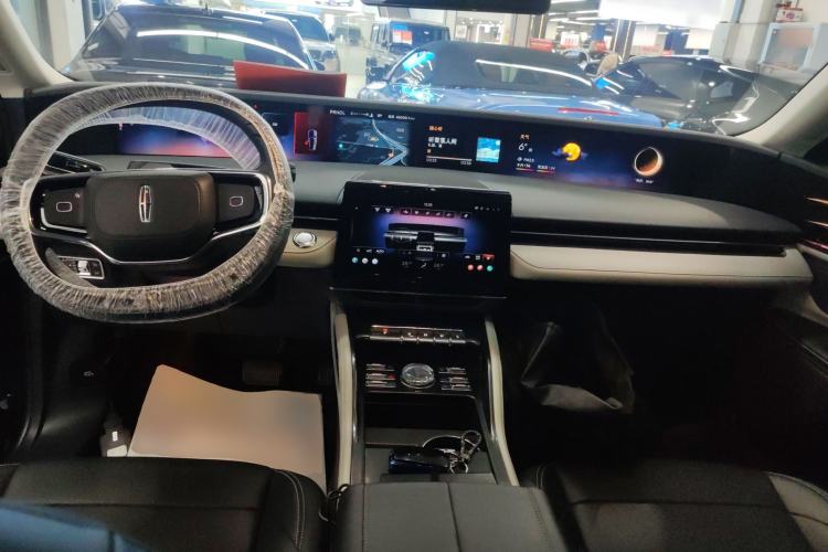Used Lincoln Nautilus 2023 2.0T All-Wheel-Drive Luxury Edition Interior 2