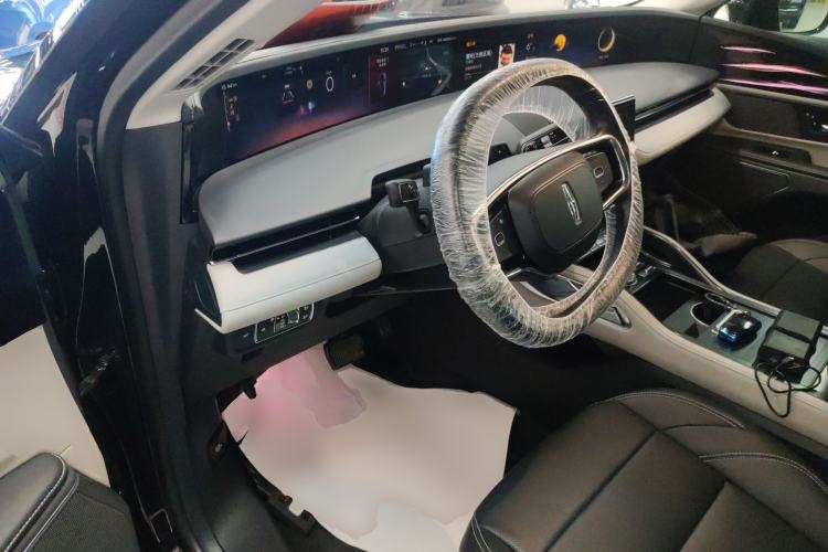 Used Lincoln Nautilus 2023 2.0T All-Wheel-Drive Luxury Edition Interior 3