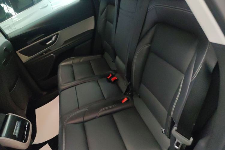 Used Lincoln Nautilus 2023 2.0T All-Wheel-Drive Luxury Edition Interior 4
