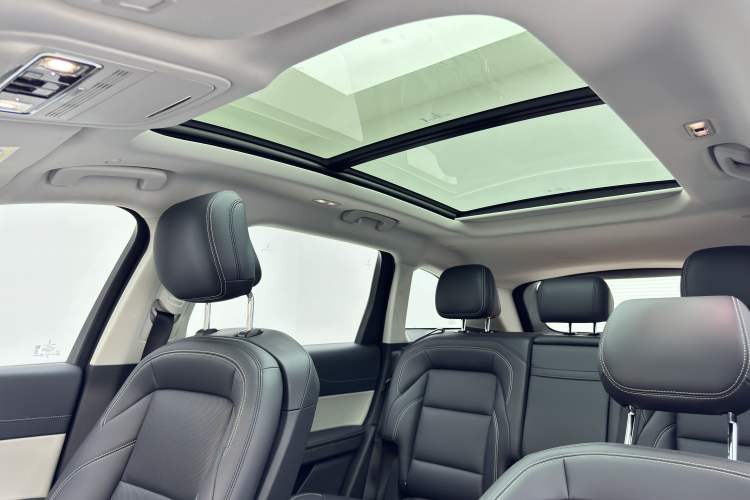 Used Lincoln Nautilus 2023 2.0T Four-Wheel Drive Luxury Edition Interior 5