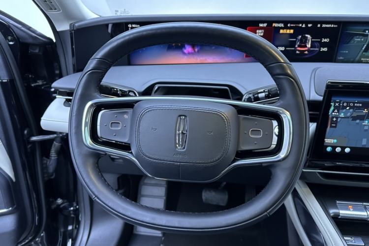 Used Lincoln Nautilus 2023 2.0T Four-Wheel Drive Luxury Edition Interior 5