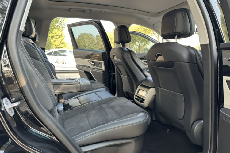 Used Lincoln Nautilus 2023 2.0T All-Wheel-Drive Zunrui Hybrid Version Interior 5