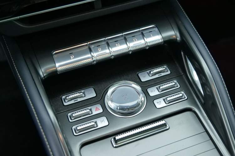Used Lincoln Nautilus 2023 2.0T Four-Wheel Drive Zunrui Version Interior 7