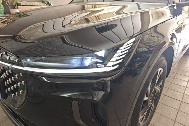 Used Lincoln Nautilus 2023 2.0T All-Wheel-Drive Luxury Hybrid Edition Left Front Headlight