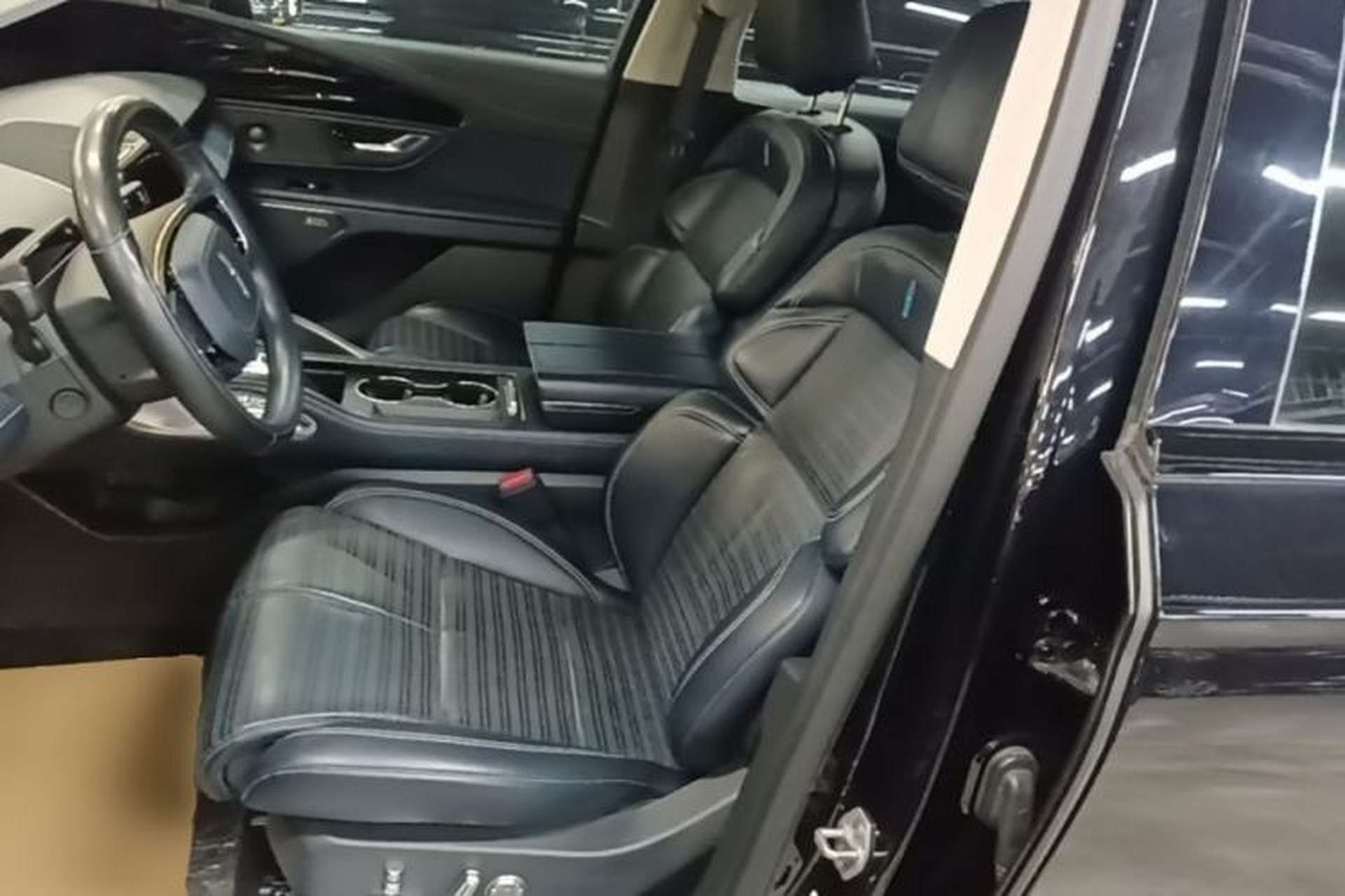 Used Lincoln Nautilus 2023 2.0T Four-Wheel Drive Zunrui Version Left Front Seat