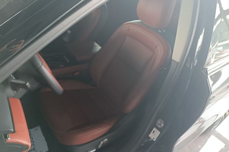 Used Lincoln Nautilus 2023 2.0T All-Wheel-Drive Luxury Edition Left Front Seat