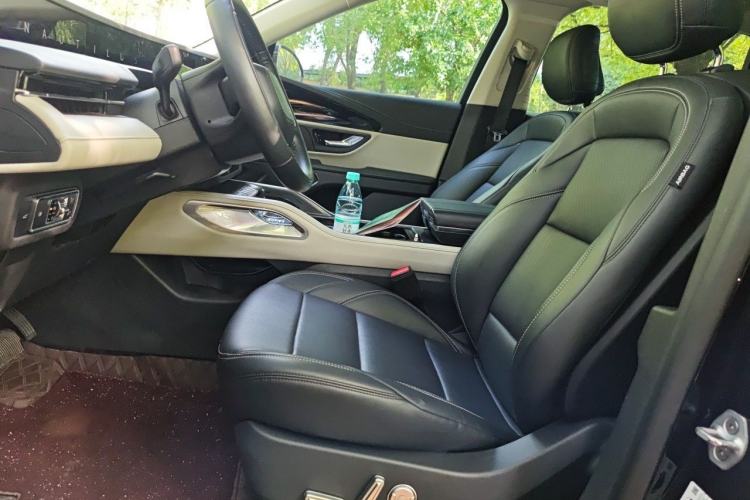 Used Lincoln Nautilus 2023 2.0T All-Wheel-Drive Luxury Edition Left Front Seat