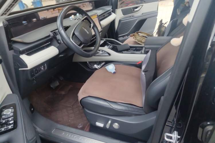 Used Lincoln Nautilus 2023 2.0T All-Wheel-Drive Luxury Edition Left Front Seat