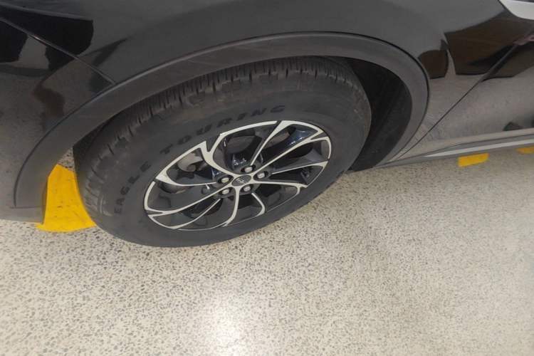 Used Lincoln Nautilus 2023 2.0T Four-Wheel Drive Luxury Edition Left Front Wheel Hub