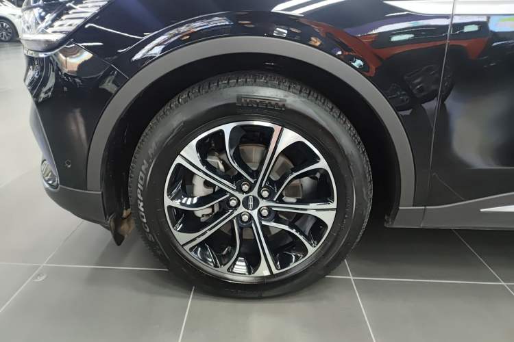 Used Lincoln Nautilus 2023 2.0T All-Wheel-Drive Luxury Edition Left Front Wheel Hub