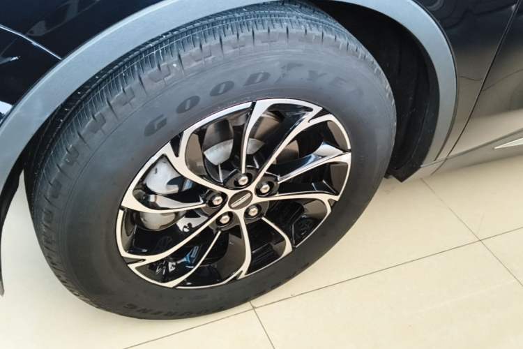 Used Lincoln Nautilus 2023 2.0T Four-Wheel Drive Luxury Edition Left Front Wheel Hub
