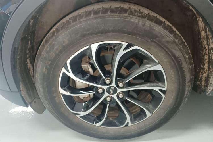 Used Lincoln Nautilus 2023 2.0T Four-Wheel Drive Luxury Edition Left Front Wheel Hub