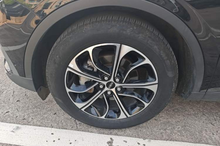 Used Lincoln Nautilus 2023 2.0T All-Wheel-Drive Luxury Edition Left Front Wheel Hub