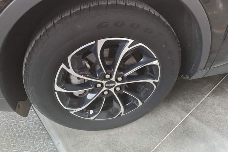 Used Lincoln Nautilus 2023 2.0T Four-Wheel Drive Luxury Edition Left Front Wheel Hub