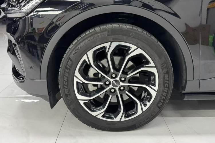 Used Lincoln Nautilus 2023 2.0T Four-Wheel Drive Zunrui Version Left Front Wheel Hub