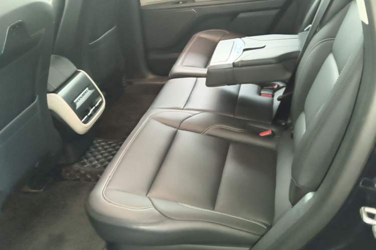 Used Lincoln Nautilus 2023 2.0T Four-Wheel Drive Luxury Edition Left Rear Seat