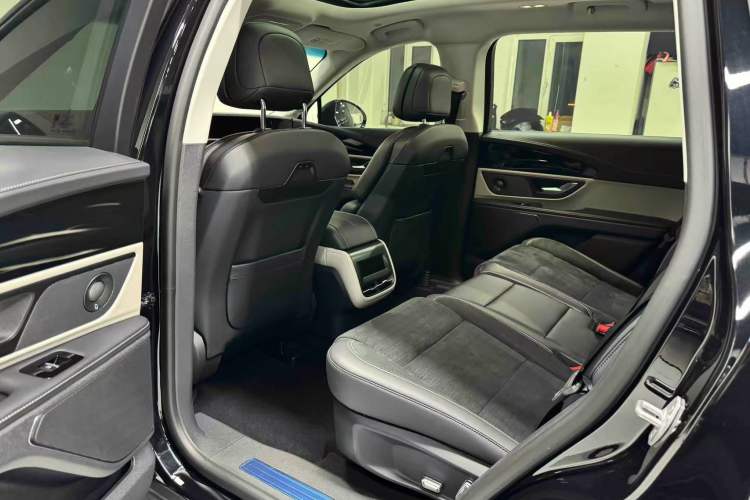 Used Lincoln Nautilus 2023 2.0T All-Wheel-Drive Zunrui Hybrid Version Left Rear Seat