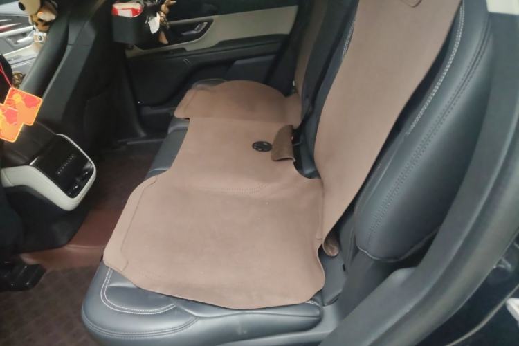 Used Lincoln Nautilus 2023 2.0T All-Wheel-Drive Luxury Edition Left Rear Seat