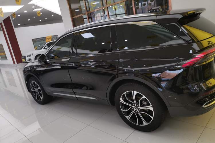 Used Lincoln Nautilus 2023 2.0T All-Wheel-Drive Luxury Edition Left Side