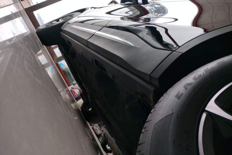 Used Lincoln Nautilus 2023 2.0T Four-Wheel Drive Luxury Edition Left Side Sill