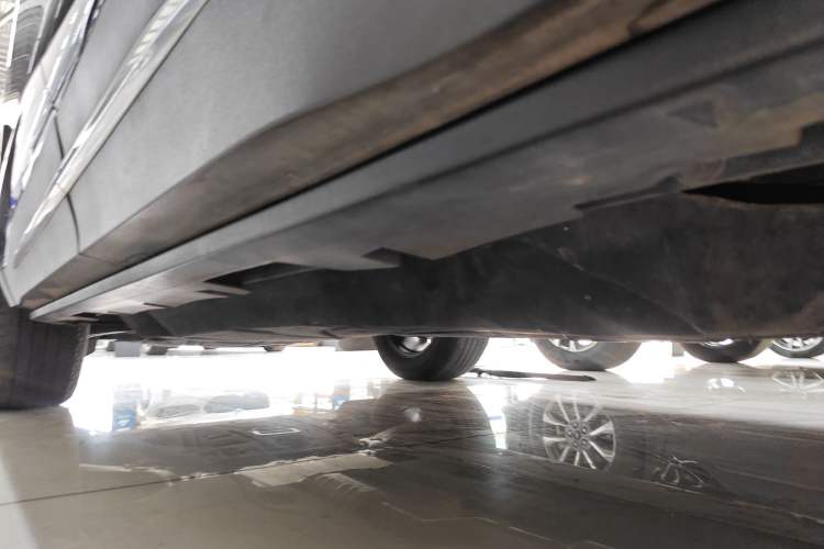 Used Lincoln Nautilus 2023 2.0T Four-Wheel Drive Luxury Edition Left Side Sill