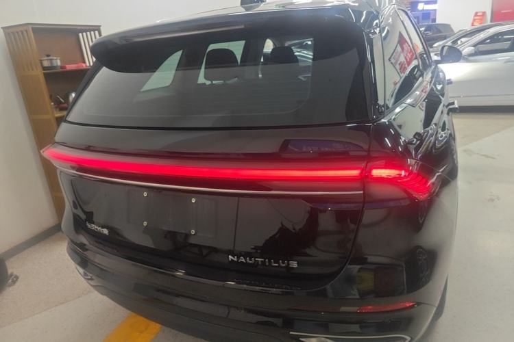 Used Lincoln Nautilus 2023 2.0T Four-Wheel Drive Luxury Edition Rear