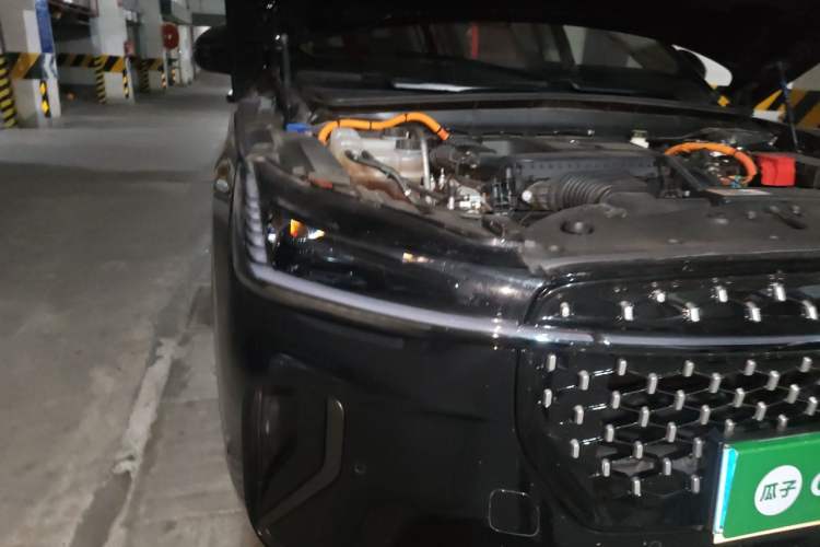 Used Lincoln Nautilus 2023 2.0T All-Wheel-Drive Luxury Hybrid Edition Right Front Headlight