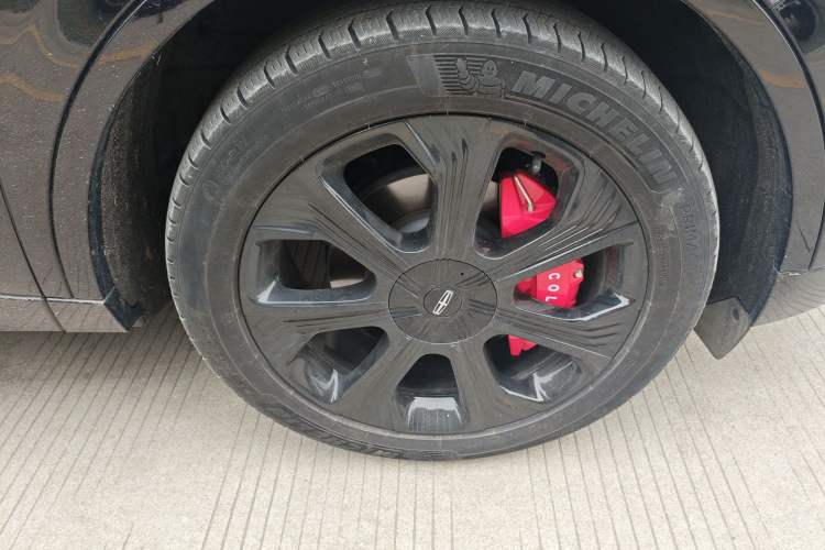 Used Lincoln Nautilus 2023 2.0T All-Wheel-Drive Zunrui Hybrid Version Right Front Wheel Hub