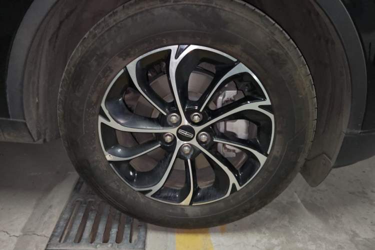 Used Lincoln Nautilus 2023 2.0T Four-Wheel Drive Luxury Edition Right Front Wheel Hub