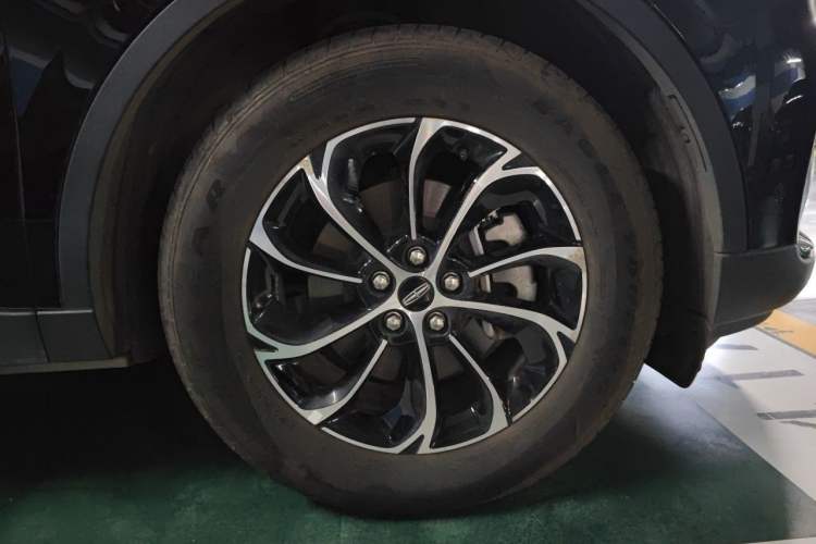 Used Lincoln Nautilus 2023 2.0T Four-Wheel Drive Luxury Edition Right Front Wheel Hub