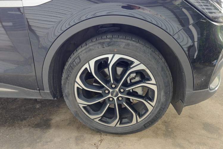 Used Lincoln Nautilus 2023 2.0T Four-Wheel Drive Zunrui Version Right Front Wheel Hub