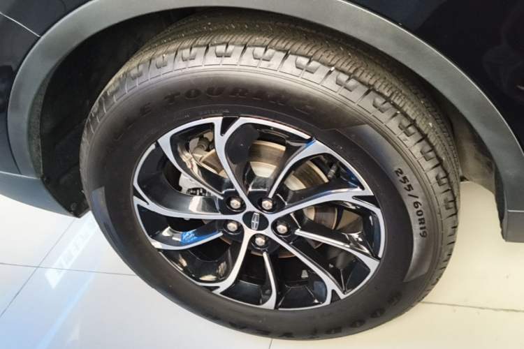 Used Lincoln Nautilus 2023 2.0T Four-Wheel Drive Luxury Edition Right Rear Wheel Hub