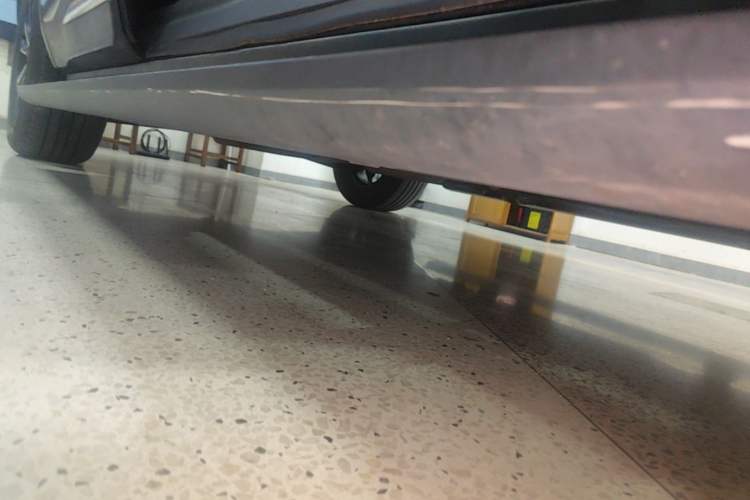 Used Lincoln Nautilus 2023 2.0T Four-Wheel Drive Luxury Edition Right Side Sill
