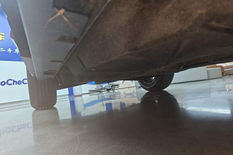 Used Lincoln Nautilus 2023 2.0T Four-Wheel Drive Luxury Edition Right Side Sill